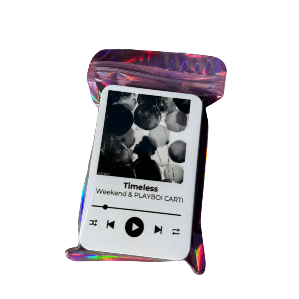КАРТКИ WEEKEND&PLAIBOI CARTI-TIMELESS